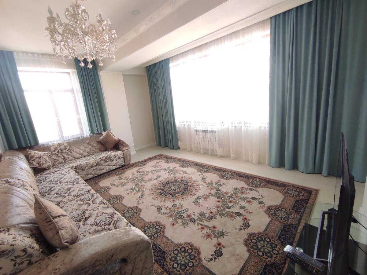 Prestigious Apartment In Bisjkek Eksteriør bilde