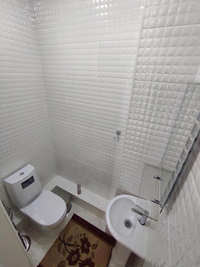 Prestigious Apartment In Bisjkek Eksteriør bilde